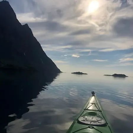Renovated Barn With A View Appartement Bjornsand
