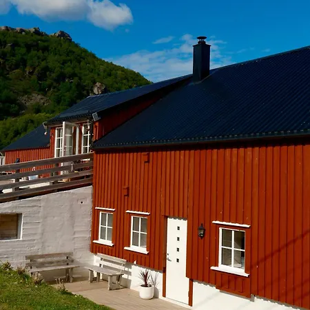 Renovated Barn With A View Appartement Bjornsand